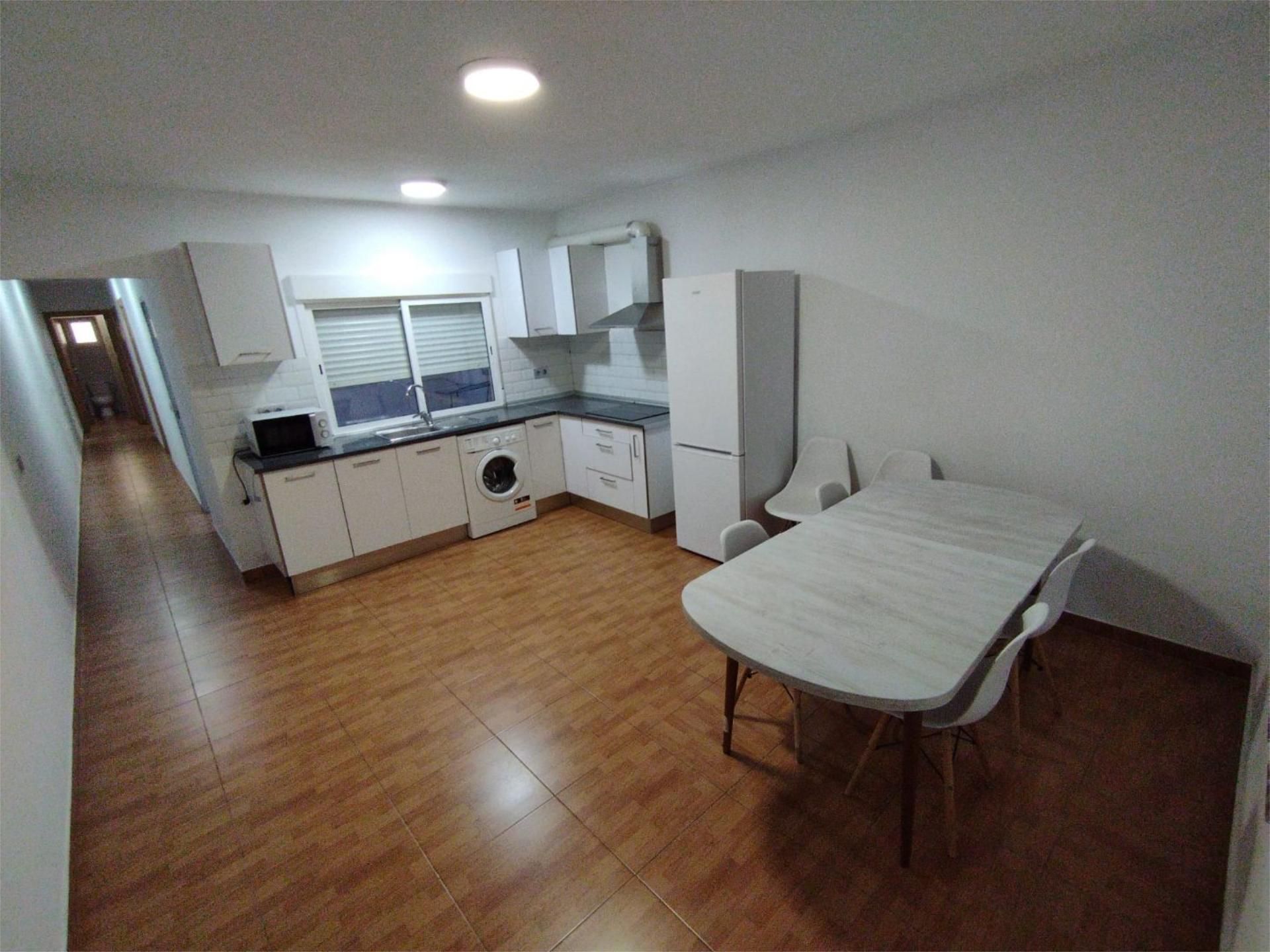 Cuina de Pis en venda en  Almería Capital amb Terrassa i Moblat