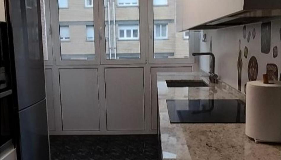 Flat for sale in Andalucía Kalea, 19, Santiago - Arana, Vitoria - Gasteiz - image 1 Photo 1 of Flat for sale in Andalucía Kalea, 19, Santiago - Arana, Vitoria - Gasteiz