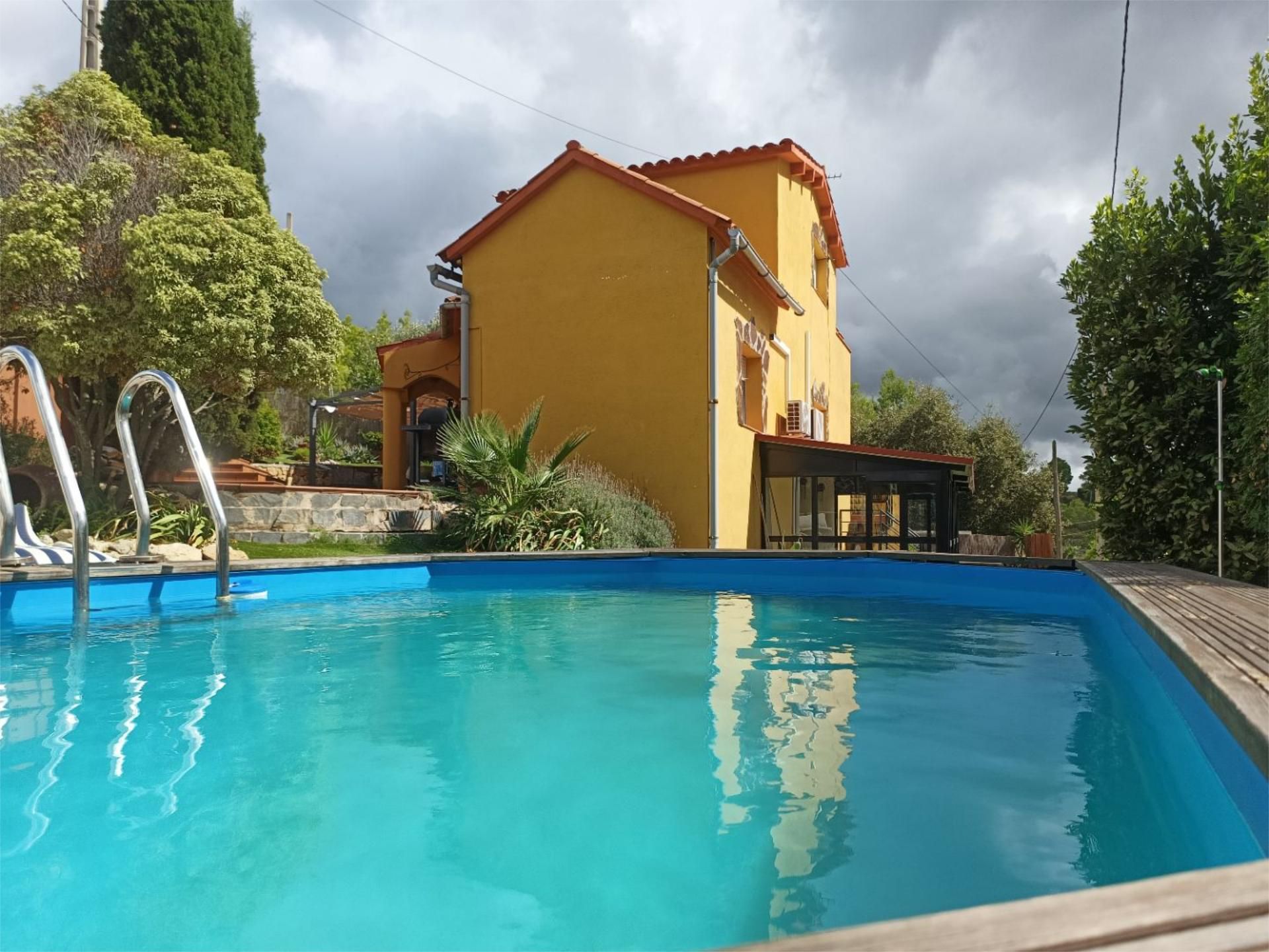 Swimming pool of House or chalet for sale in Olivella