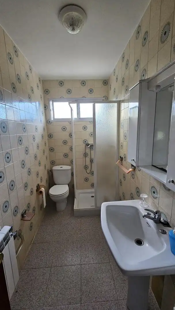 Bathroom of Houses for sale in Covelo  with Balcony