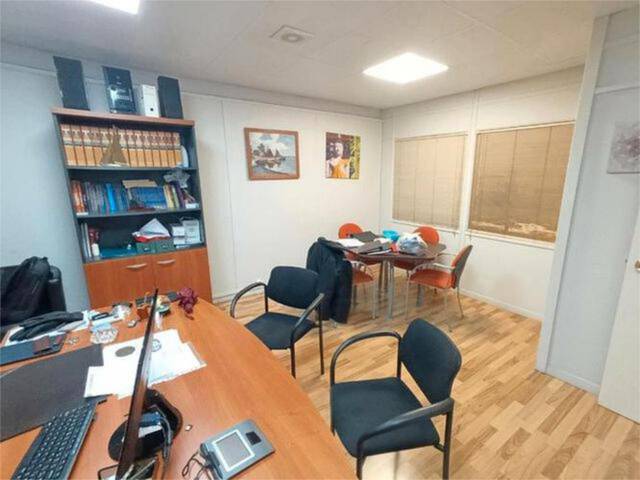 Oficina en Alquiler en El Putget i el Farró