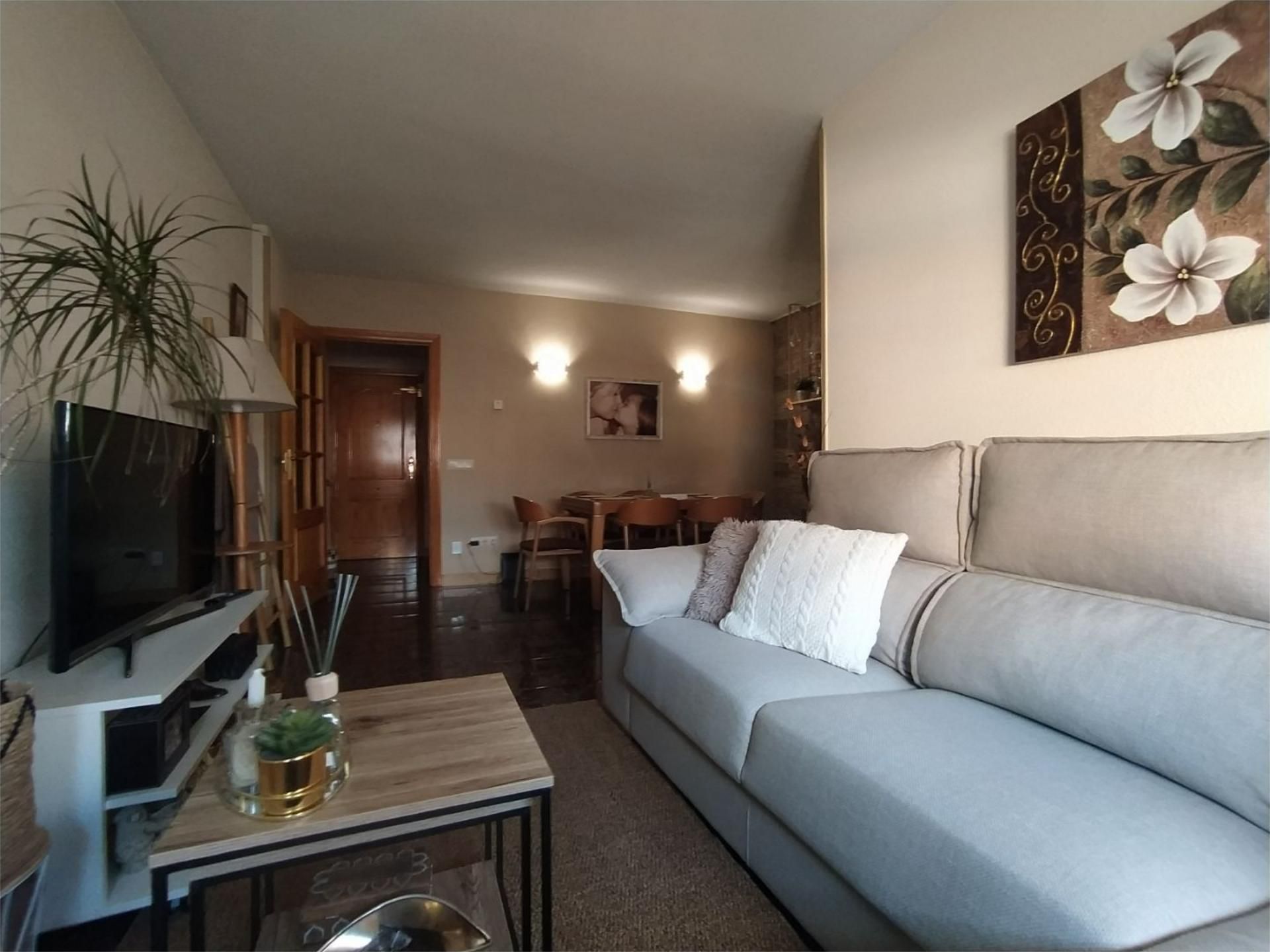 Living room of Flat for sale in Fuenlabrada  with Air Conditioner and Swimming Pool