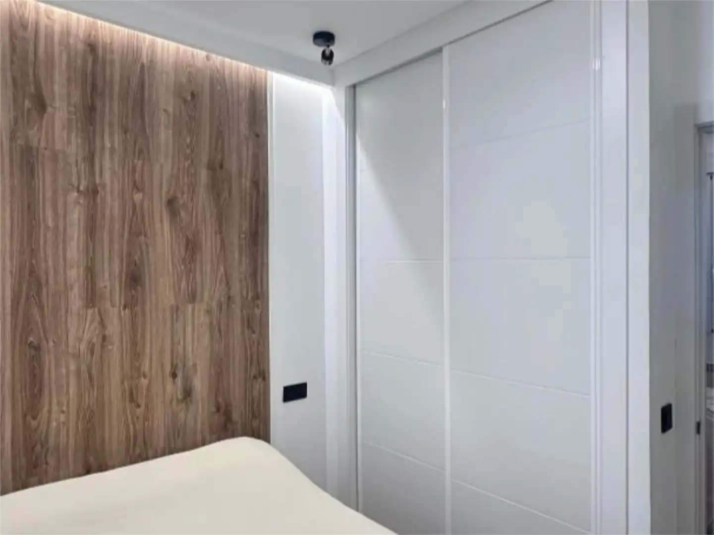 Piso en venta en Calle de Murcia, 30, Palos de Moguer Habitación de Piso en venta en Madrid con Calefacción y Amueblado