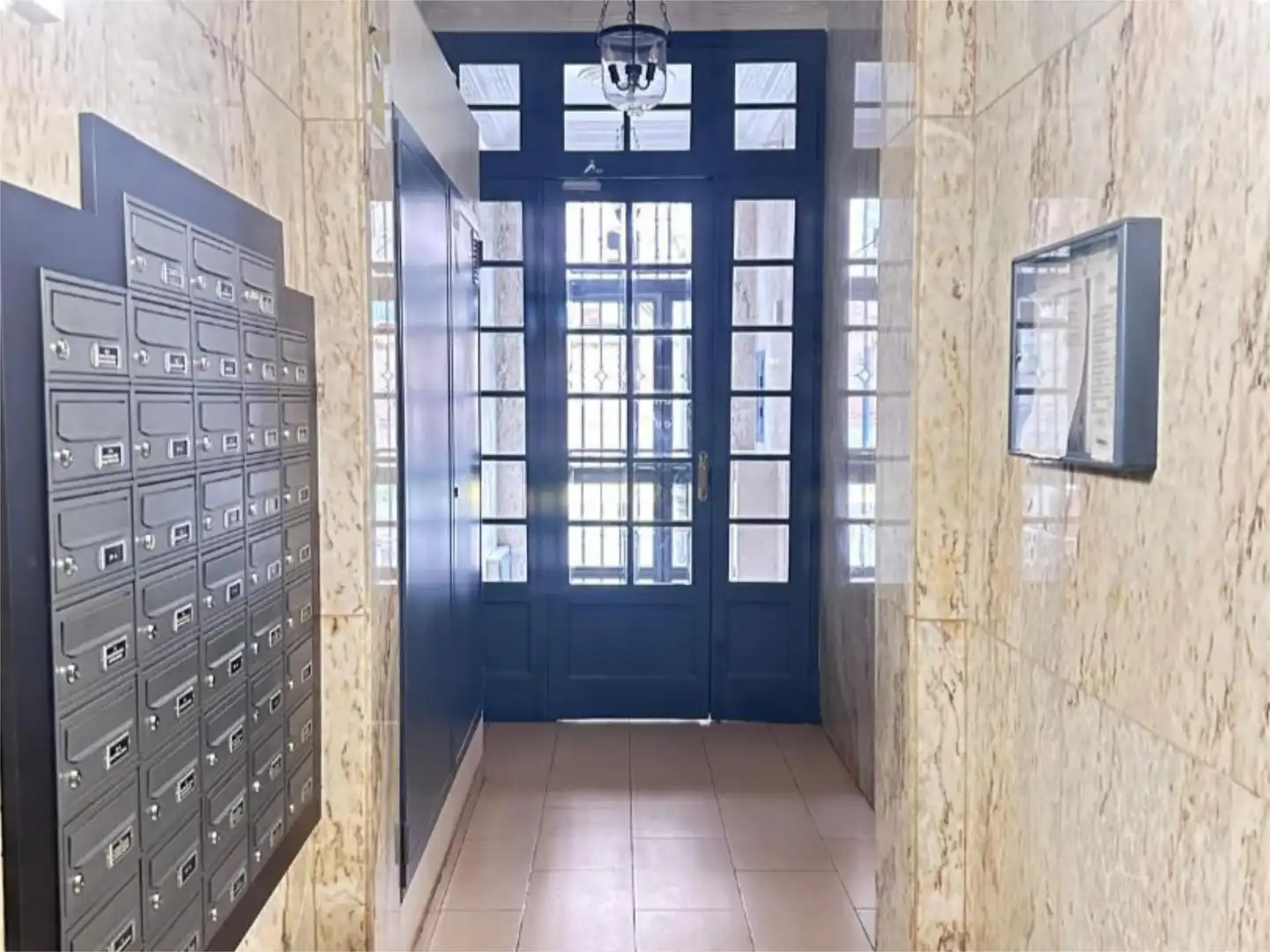 Piso en venta en Calle de Murcia, 30, Palos de Moguer Piso en venta en Madrid con Calefacción y Amueblado