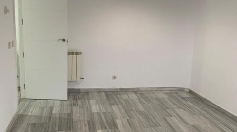 Photo 5 of Flat to rent in Calle Almendro, 2, San Isidro, Getafe