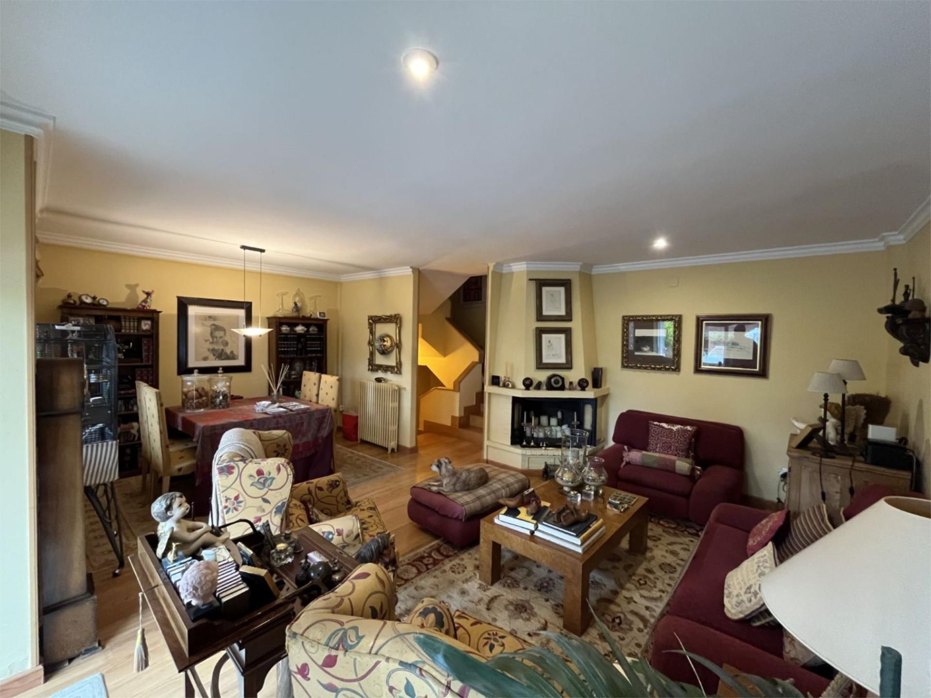 Living room of House or chalet for sale in Las Rozas de Madrid  with Air Conditioner