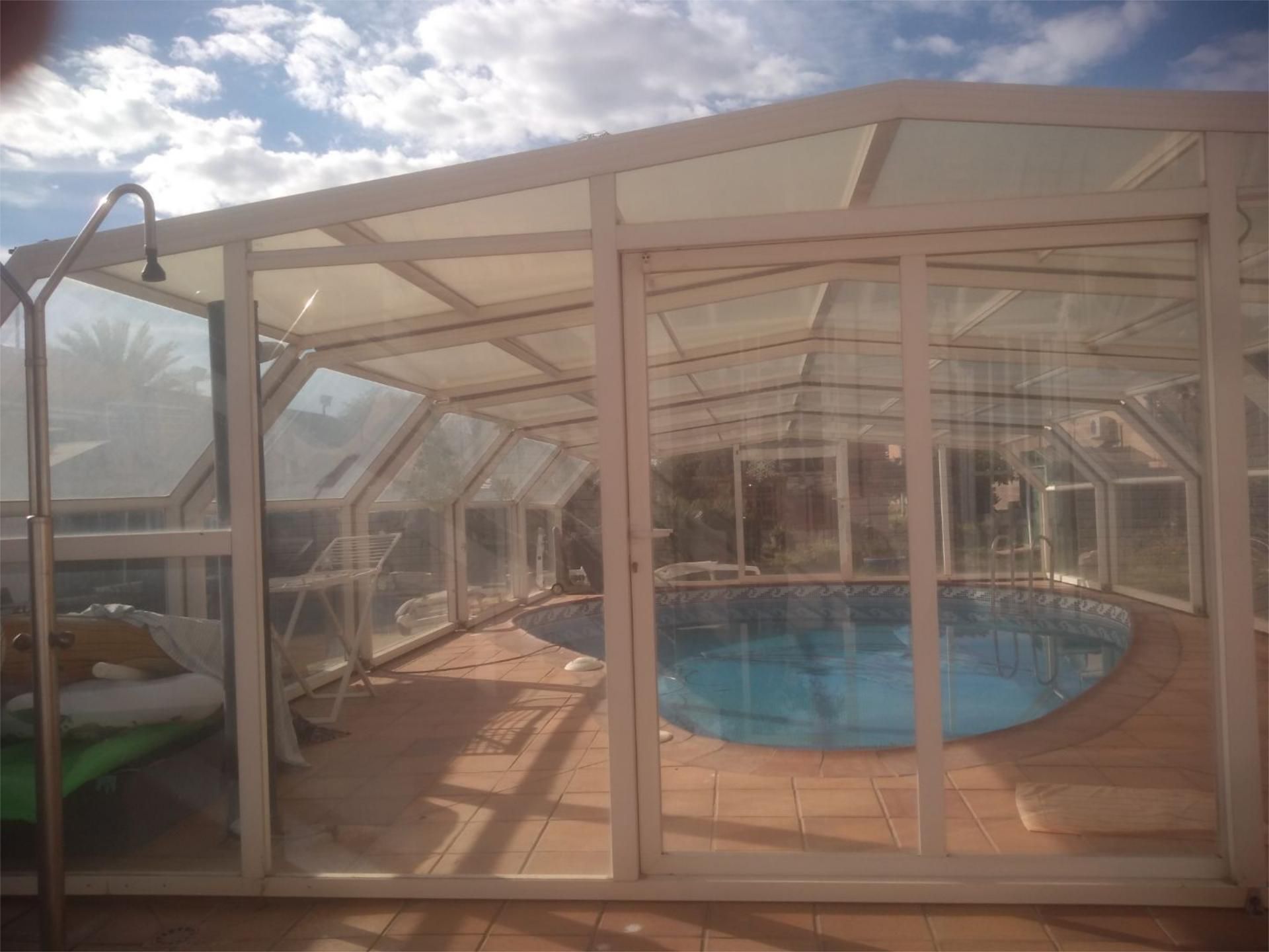 Piscina de Pis en venda en Castellón de la Plana / Castelló de la Plana amb Aire condicionat, Calefacció i Jardí privat