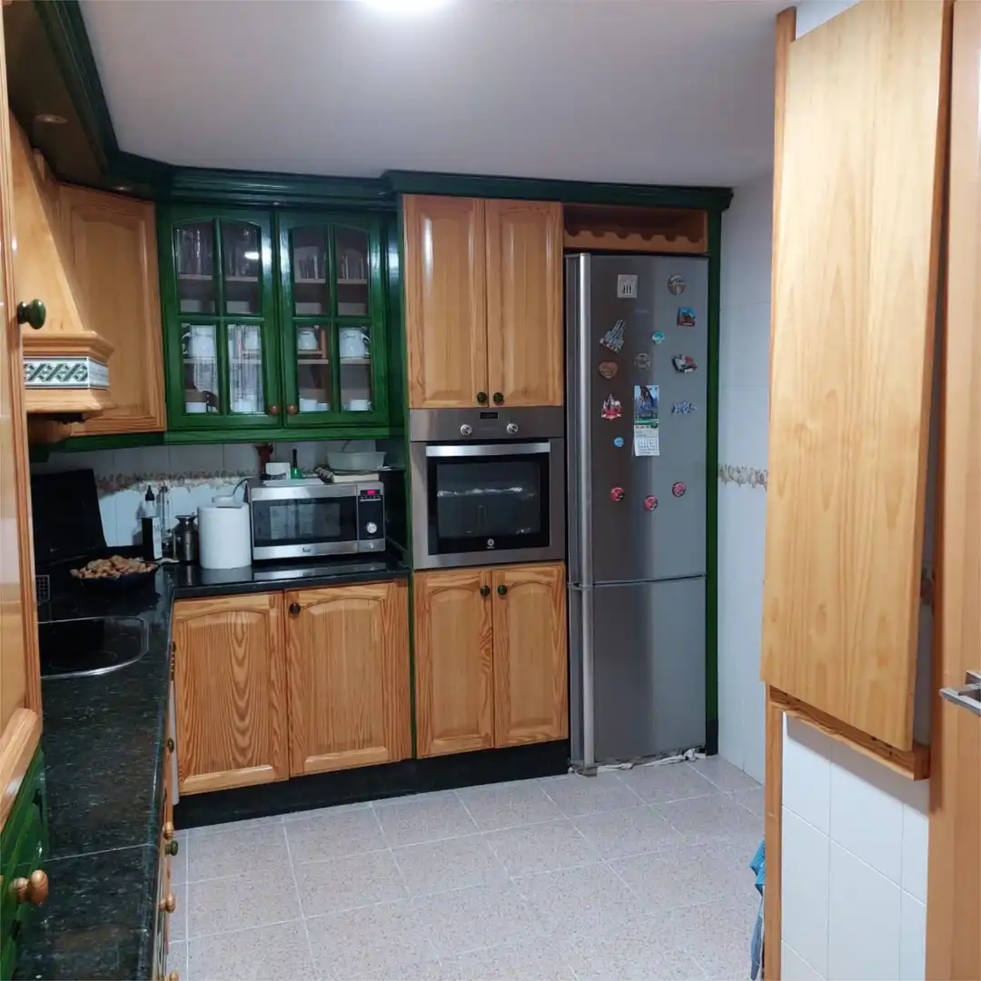 Habitación en Calle Fuente de la Salud, 5, Valdeastillas - Fuentezuelas Habitación en Calle Fuente de la Salud, 5, Valdeastillas - Fuentezuelas