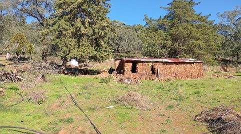 Foto 2 de Terreno en venta en Calle de la Constitución, 24, Aroche, Huelva