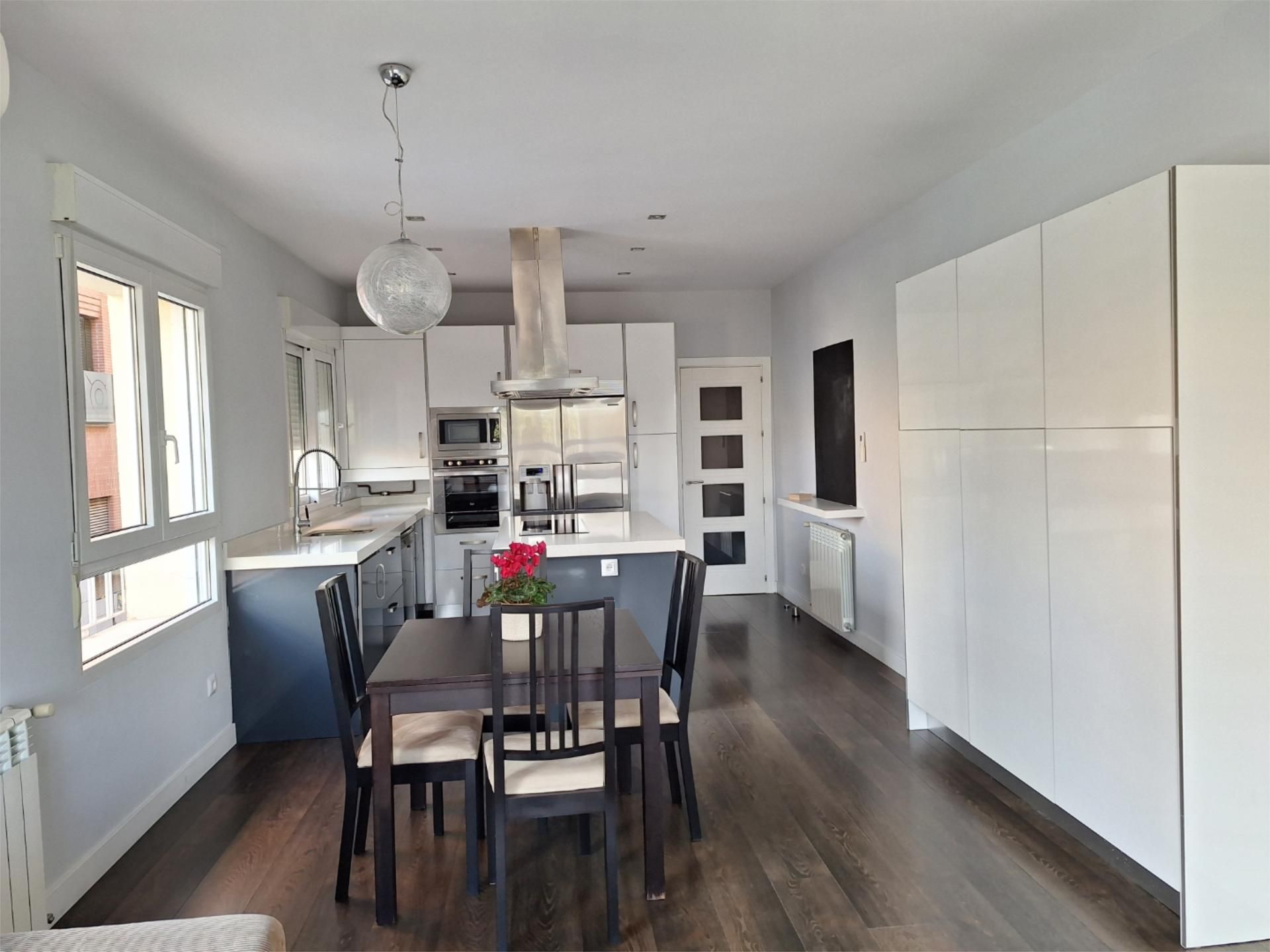 Kitchen of Flat to rent in  Madrid Capital  with Air Conditioner, Heating and Storage room