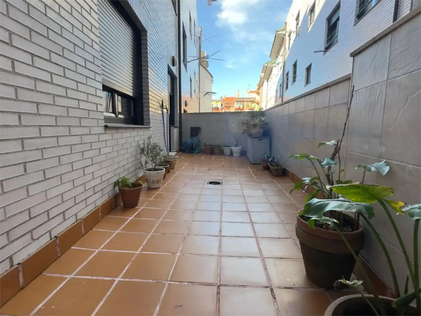 Pis en venda a Avenida Francisco Álvarez Martínez, 6, Llanera Vista exterior de Pis en venda en Llanera amb Calefacció, Jardí privat i Parquet