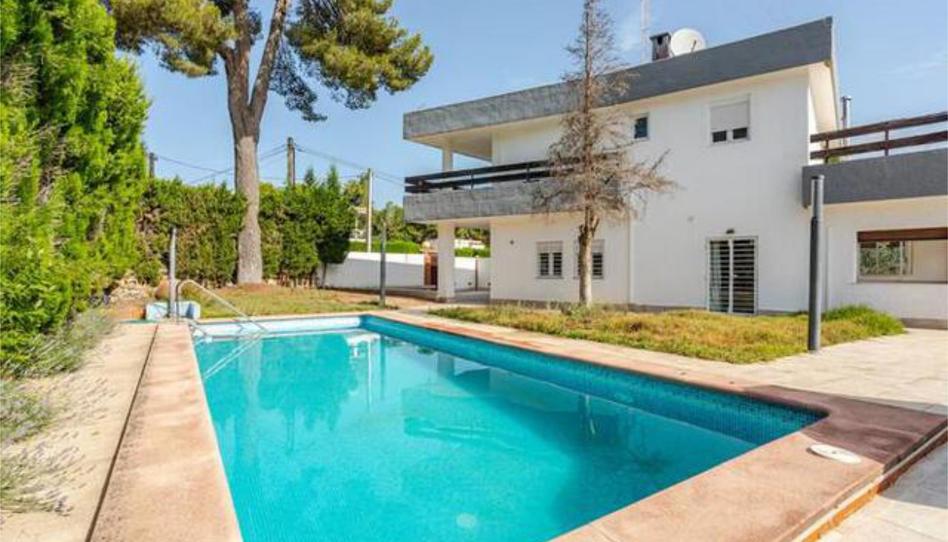 Casa adosada en venda a Sierra Perenchiza - Cumbres de Calicanto - Sto Domingo, Chiva - imatge 1 Foto 1 de Casa adosada en venda a Sierra Perenchiza - Cumbres de Calicanto - Sto Domingo, Chiva