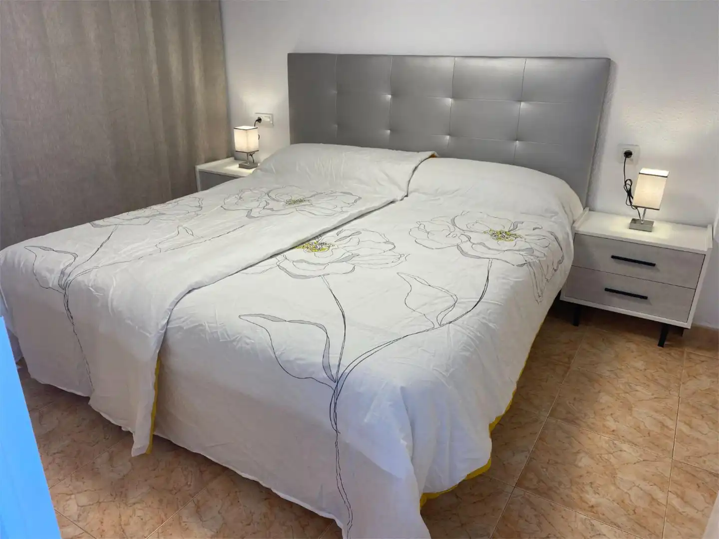 Apartament de lloguer a Avenida de Uruguay, 10, Playa Poniente Apartament de lloguer a Avenida de Uruguay, 10, Playa Poniente