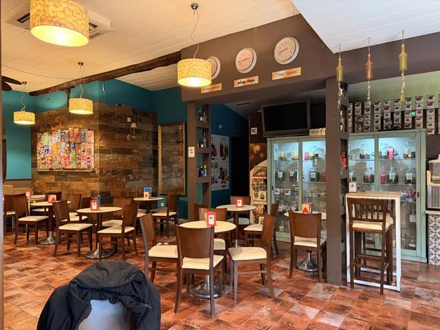 Local comercial en Alquiler en Avenida Madrid, 5 en La Carolina