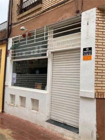 Local comercial en Alquiler en La Puebla de Alfindén