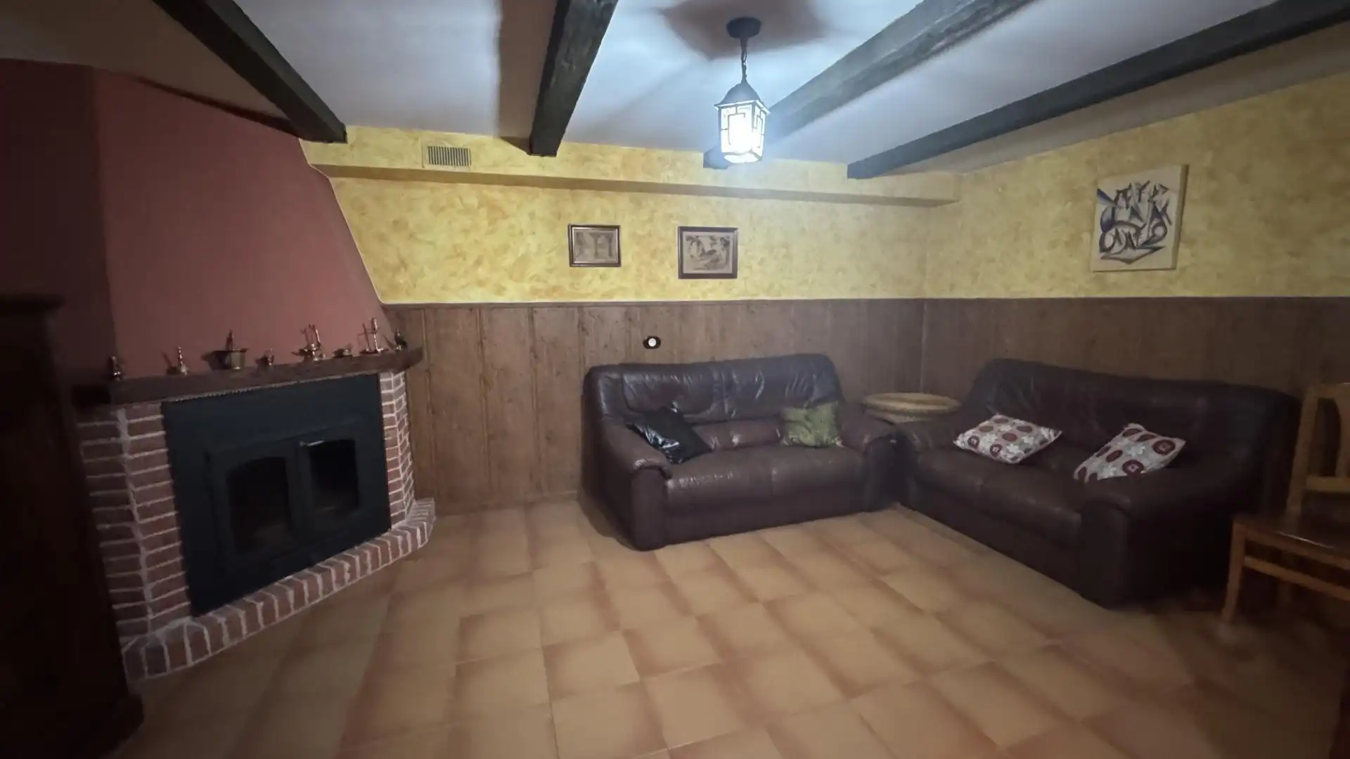 Houses for sale in Calle Viseu, 18, Vistahermosa Living room of Houses for sale in Salamanca Capital with Terrace, Swimming Pool and Balcony