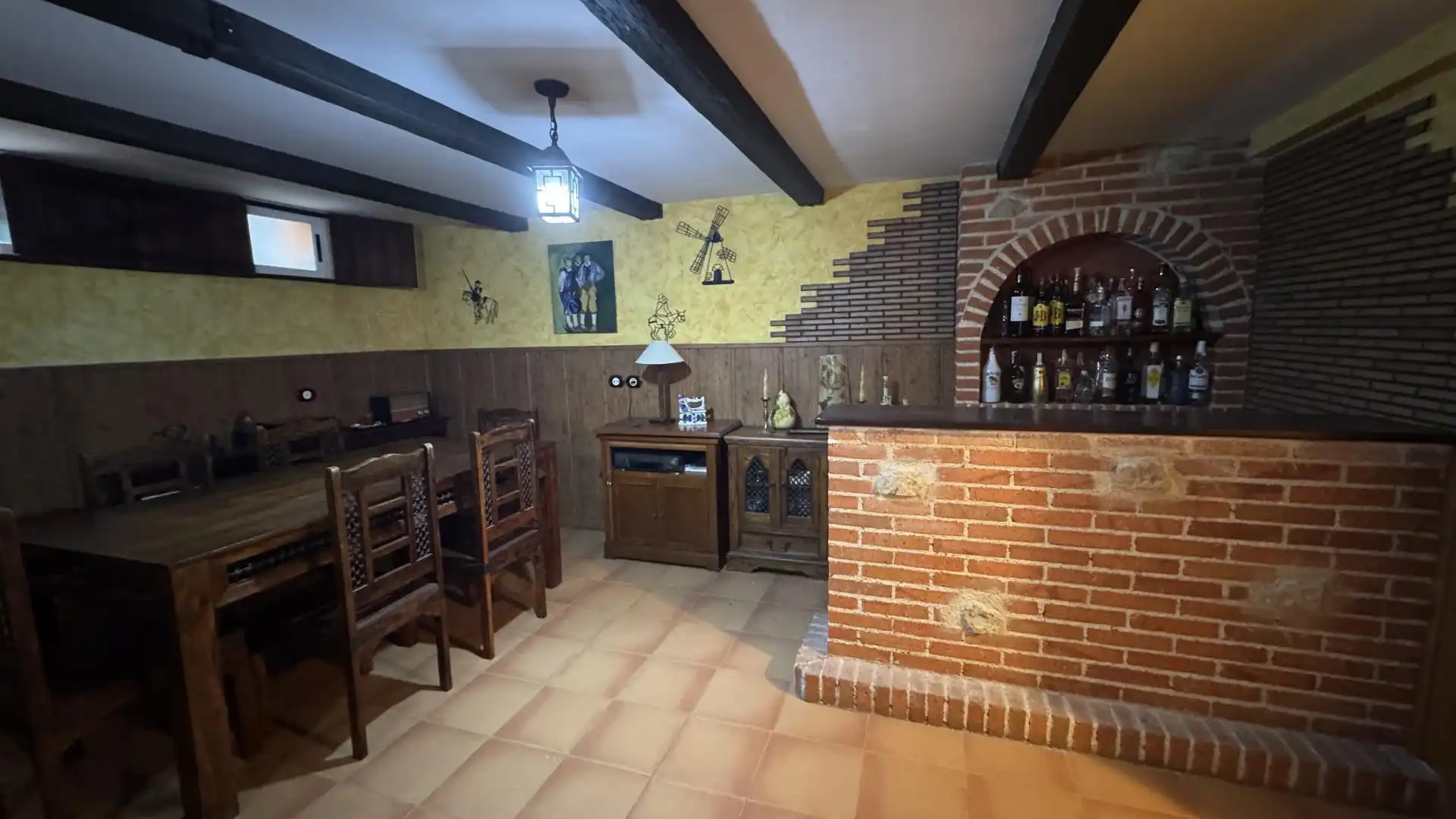 Houses for sale in Calle Viseu, 18, Vistahermosa Houses for sale in Salamanca Capital with Terrace, Swimming Pool and Balcony
