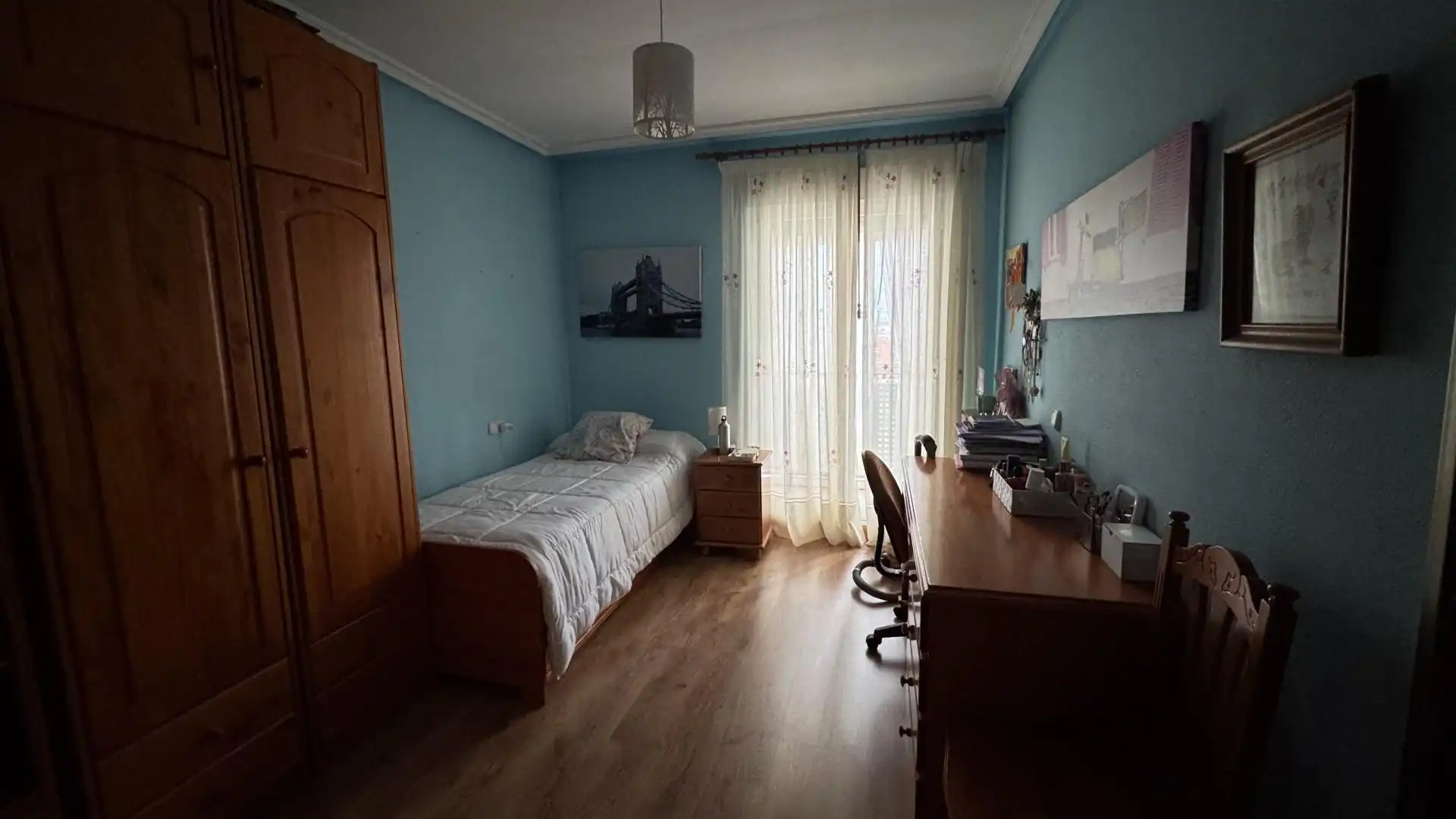 Houses for sale in Calle Viseu, 18, Vistahermosa Bedroom of Houses for sale in Salamanca Capital with Terrace, Swimming Pool and Balcony