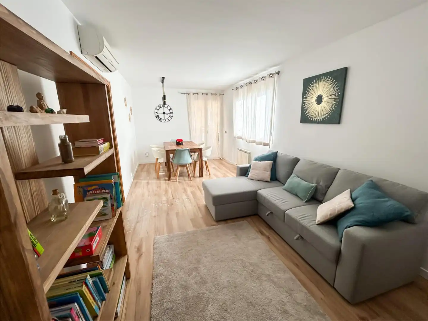 Flat for sale in Carrer de Santa Margalida, 7, Sa Torre Living room of Flat for sale in Llucmajor with Air Conditioner, Terrace and Swimming Pool