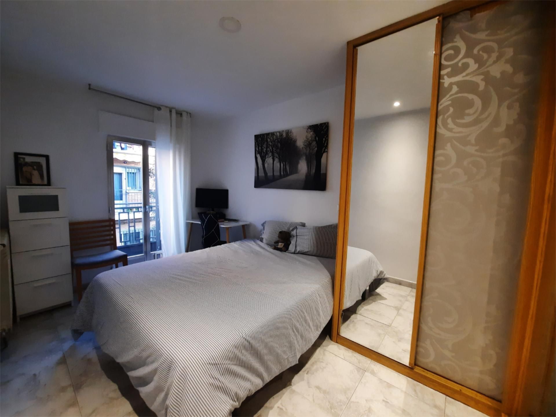 Piso para compartir en Calle de la Sierra Bermeja, 48, Palomeras Bajas