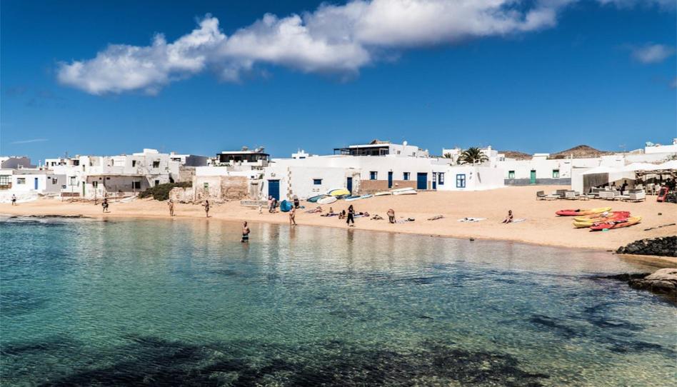 Flat for sale in La Graciosa, Teguise - image 1 Photo 1 of Flat for sale in La Graciosa, Teguise