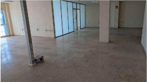 Foto 4 de Oficina de alquiler en Gines, Sevilla