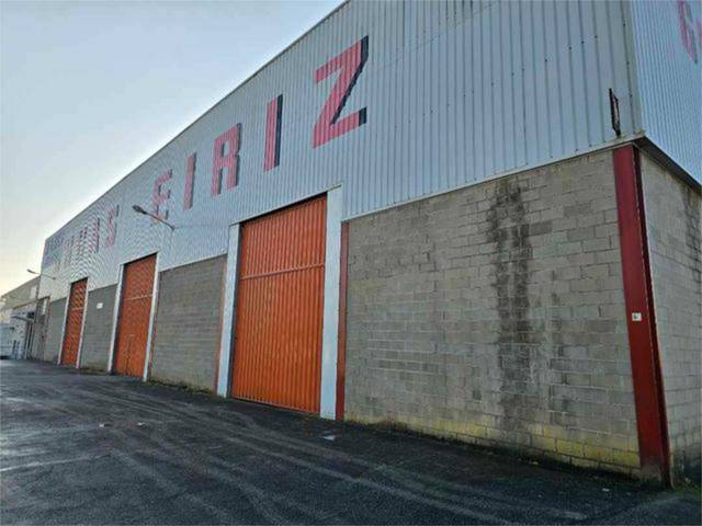 Nave industrial en Alquiler en A Gándara