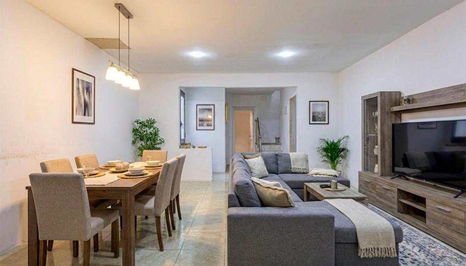 Single-family semi-detached for sale in Carrer de Cervantes, 10, Centre, Igualada - image 1 Photo 1 of Single-family semi-detached for sale in Carrer de Cervantes, 10, Centre, Igualada