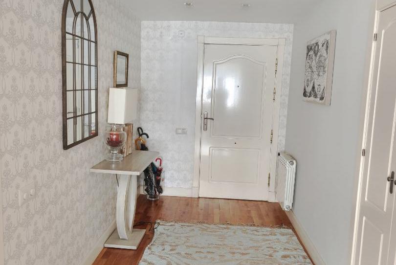 Piso en venta en Calle de la Costa Brava, 49, Mirasierra, Madrid Capital - imagen 1 Foto 1 de Piso en venta en Calle de la Costa Brava, 49, Mirasierra, Madrid Capital