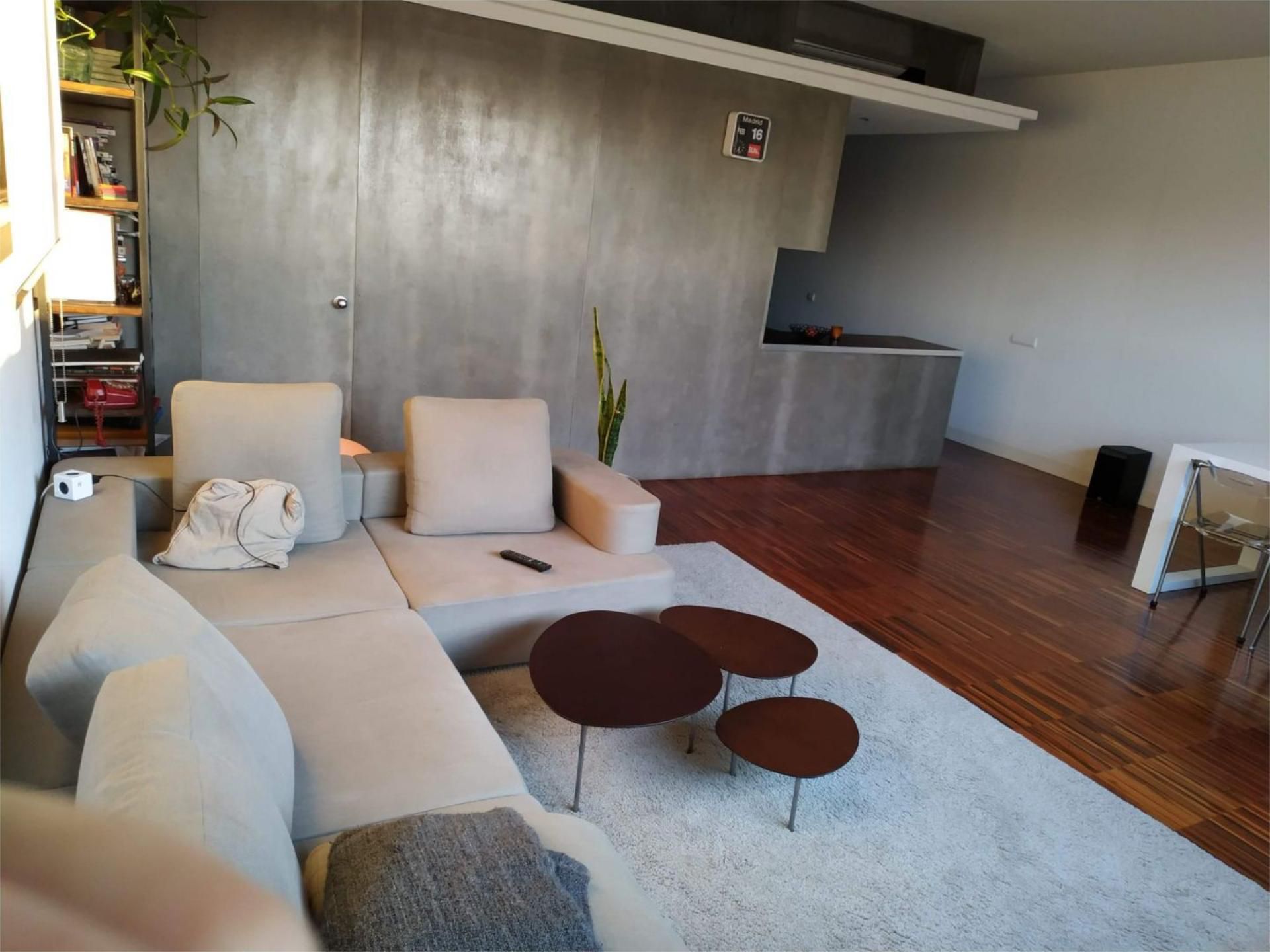Sala d'estar de Pis de lloguer en  Madrid Capital amb Aire condicionat, Calefacció i Parquet