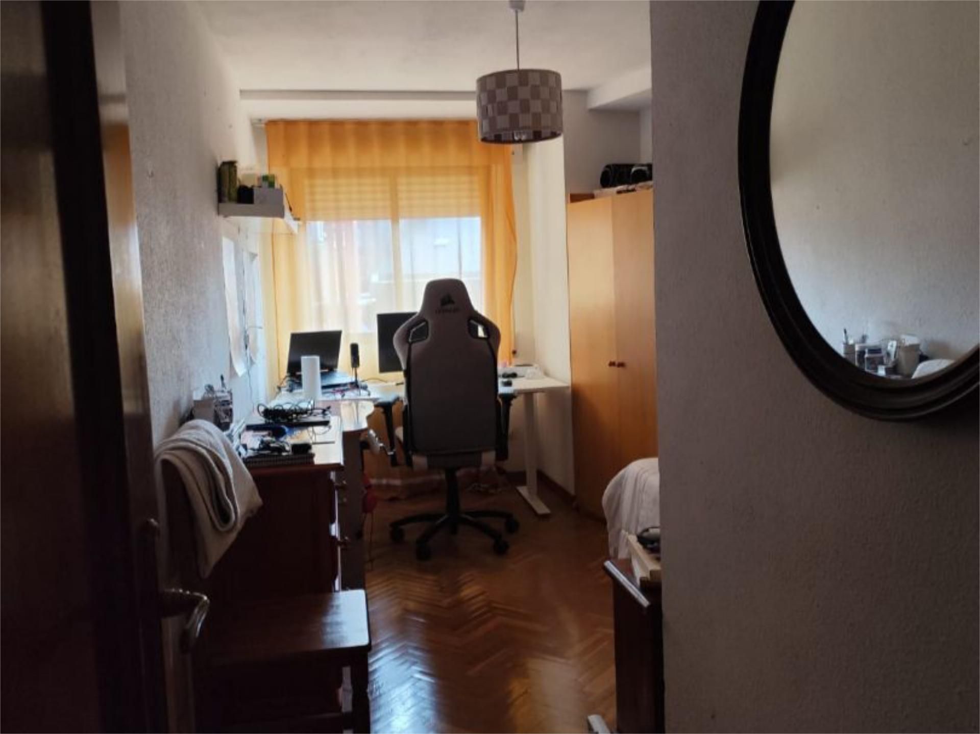 Bedroom of Flat to share in Las Rozas de Madrid  with Heating, Parquet flooring and Furnished