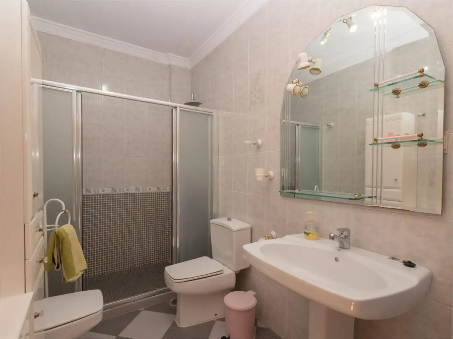 Bathroom of Detached homes for sale in Órgiva  with Heating, Private garden and Terrace