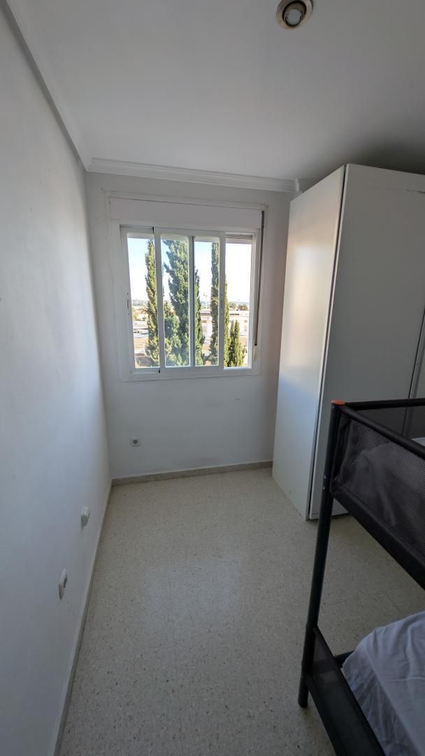 Flat to share in Calle del Arpa, 2, El Juncal - Vallealto