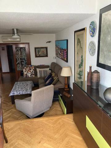Piso en Venta en Calle Tomelloso, 12 en Almendrales