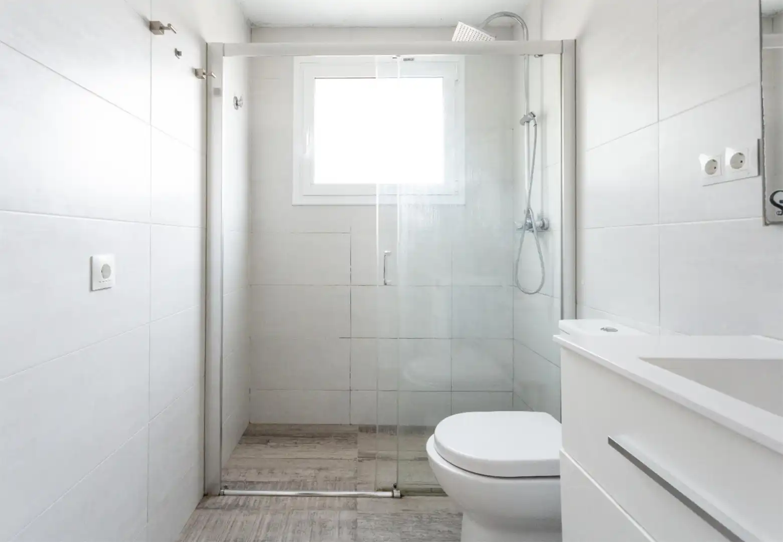 Flat for sale in Carrer del Ferrocarril, 10, Les Botigues de Sitges Bathroom of Flat for sale in Sitges with Air Conditioner