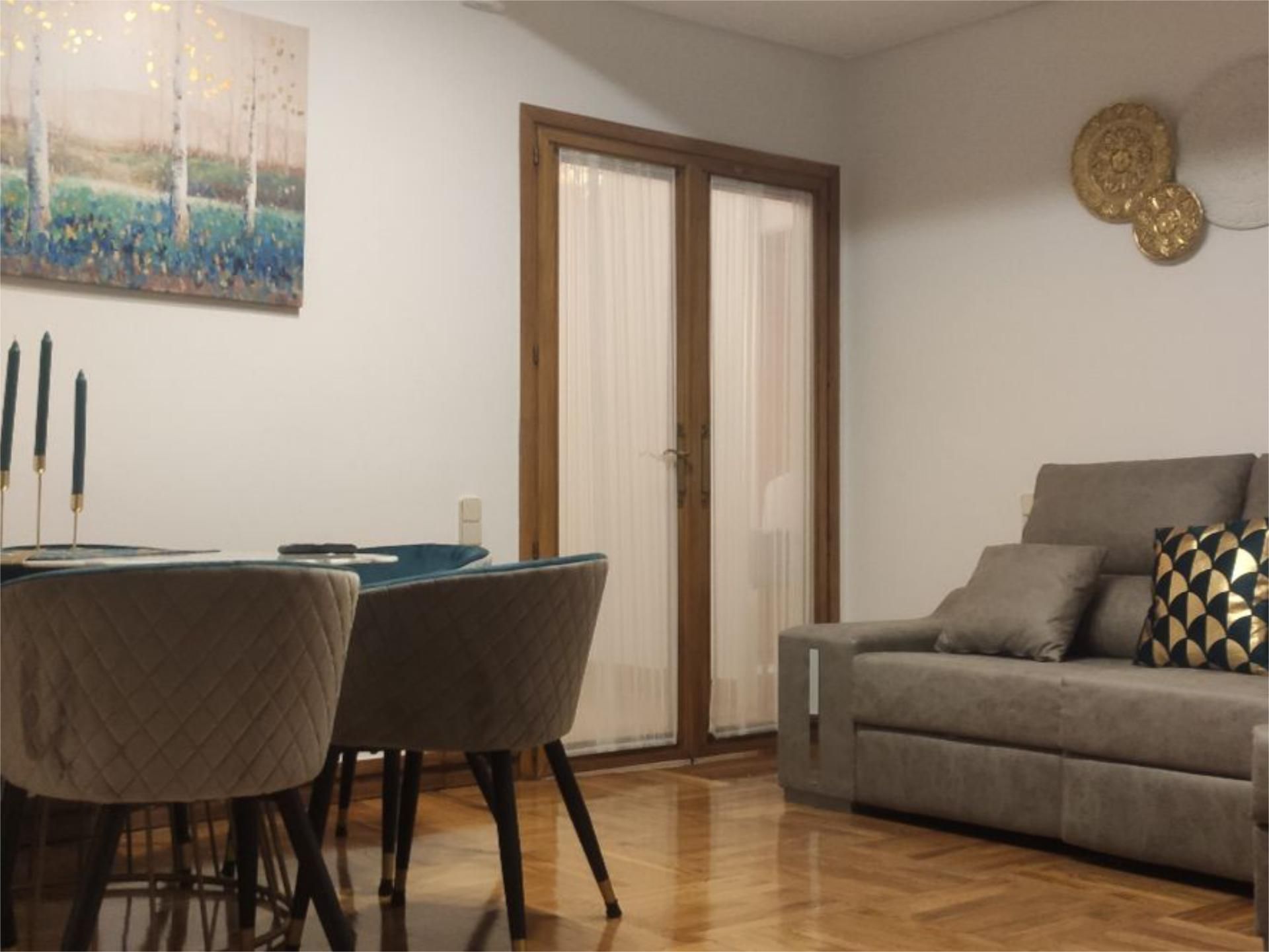 Living room of Flat to rent in  Madrid Capital  with Balcony