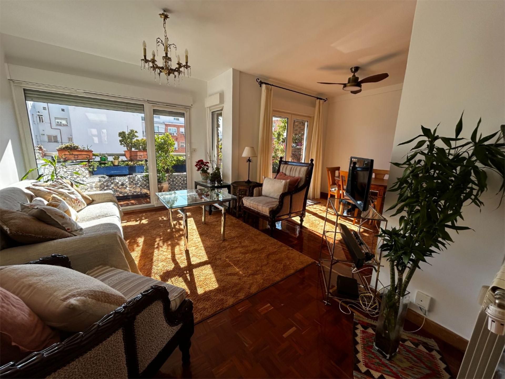 Piso en venta en Calle de Cartagena, 31, Guindalera Sala de estar de Piso en venta en Madrid Capital con Aire acondicionado y Terraza