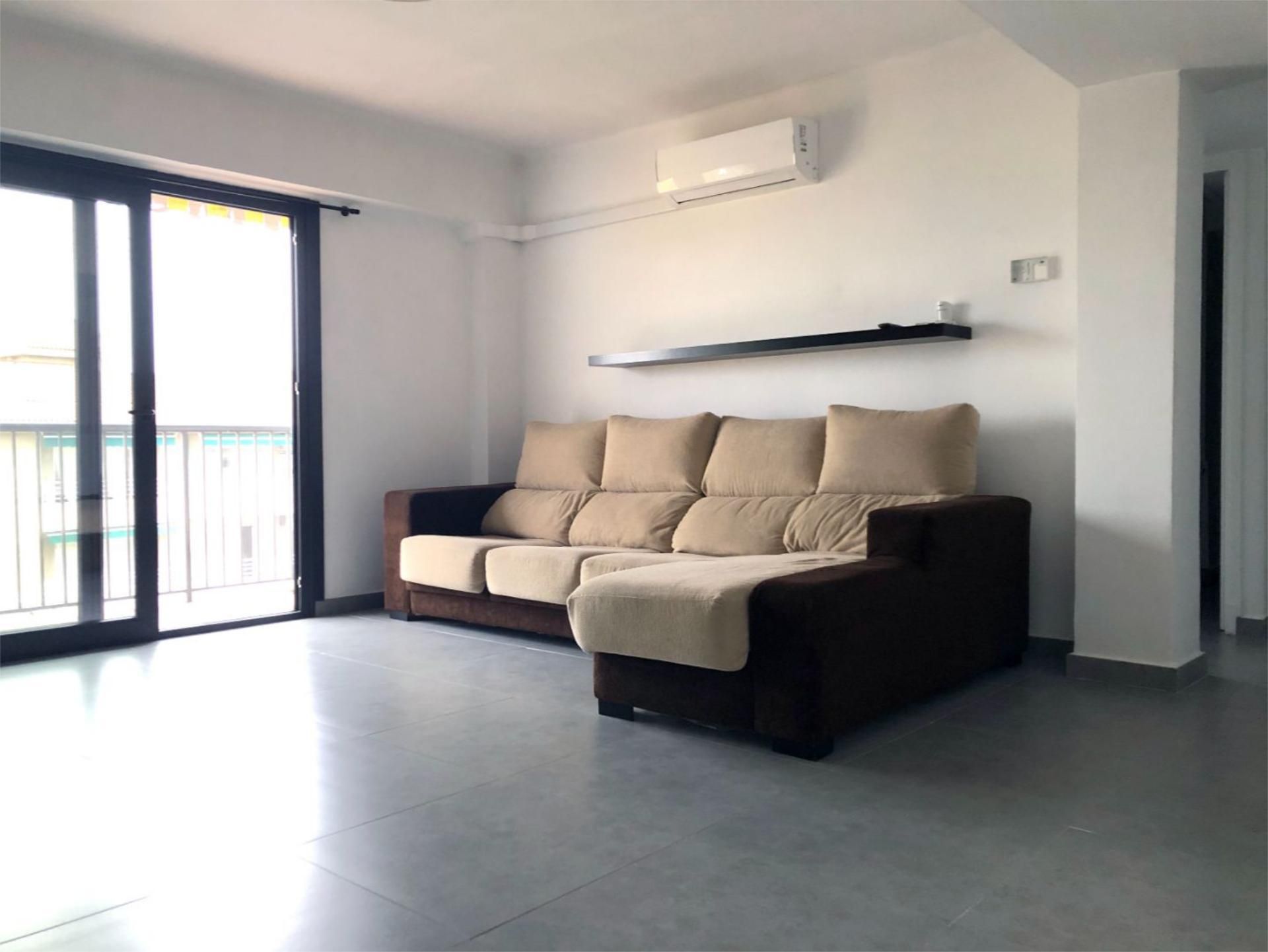 Flat for sale in Carrer del Llac Enol, 2, Los Almendros - Son Rapinya Living room of Flat for sale in Palma de Mallorca with Air Conditioner, Heating and Terrace
