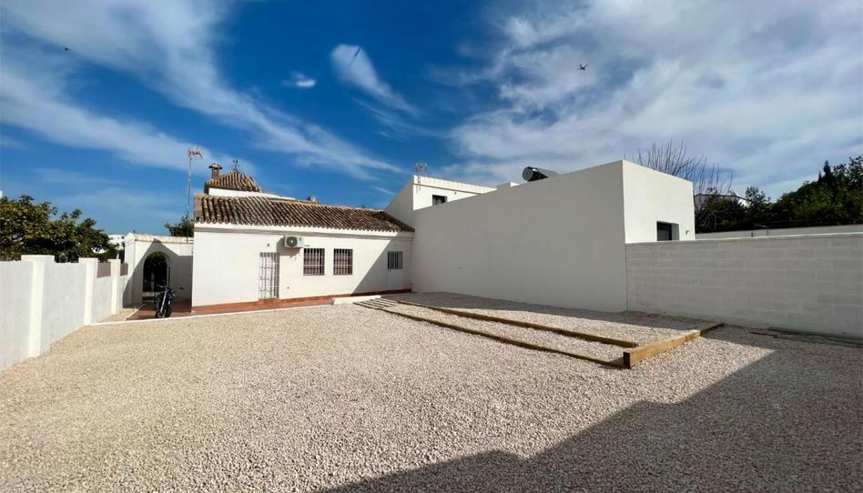 Casa adosada de lloguer a Calle Virgen de Los Reyes, 9, Valencina de la Concepción, Sevilla - imatge 1 Foto 1 de Casa adosada de lloguer a Calle Virgen de Los Reyes, 9, Valencina de la Concepción, Sevilla
