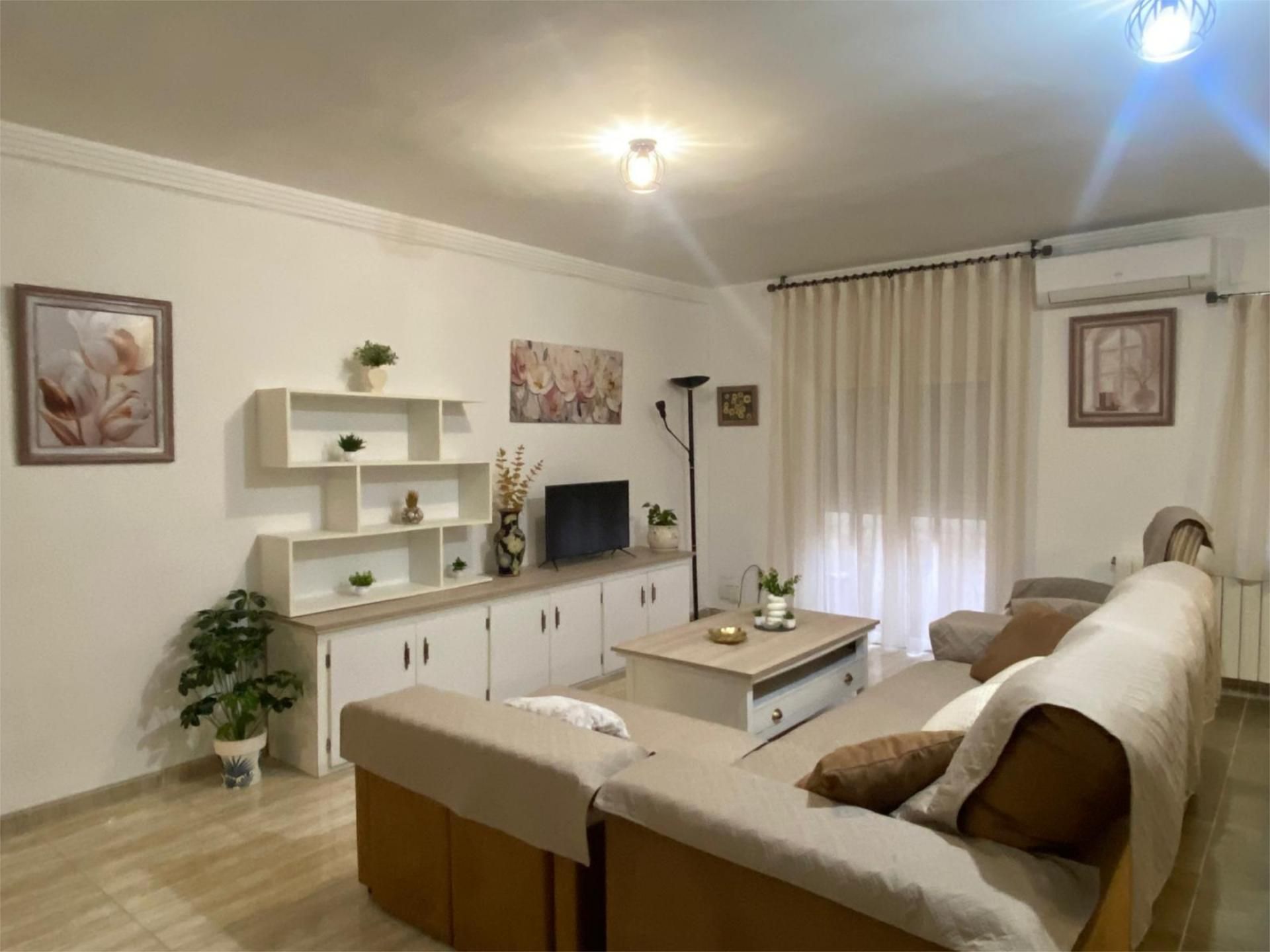 Living room of Flat to rent in Motilla del Palancar  with Air Conditioner