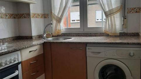 Photo 3 of Flat to rent in Avenida de la Cemba, 4, Flores de Sil - La Placa, Ponferrada