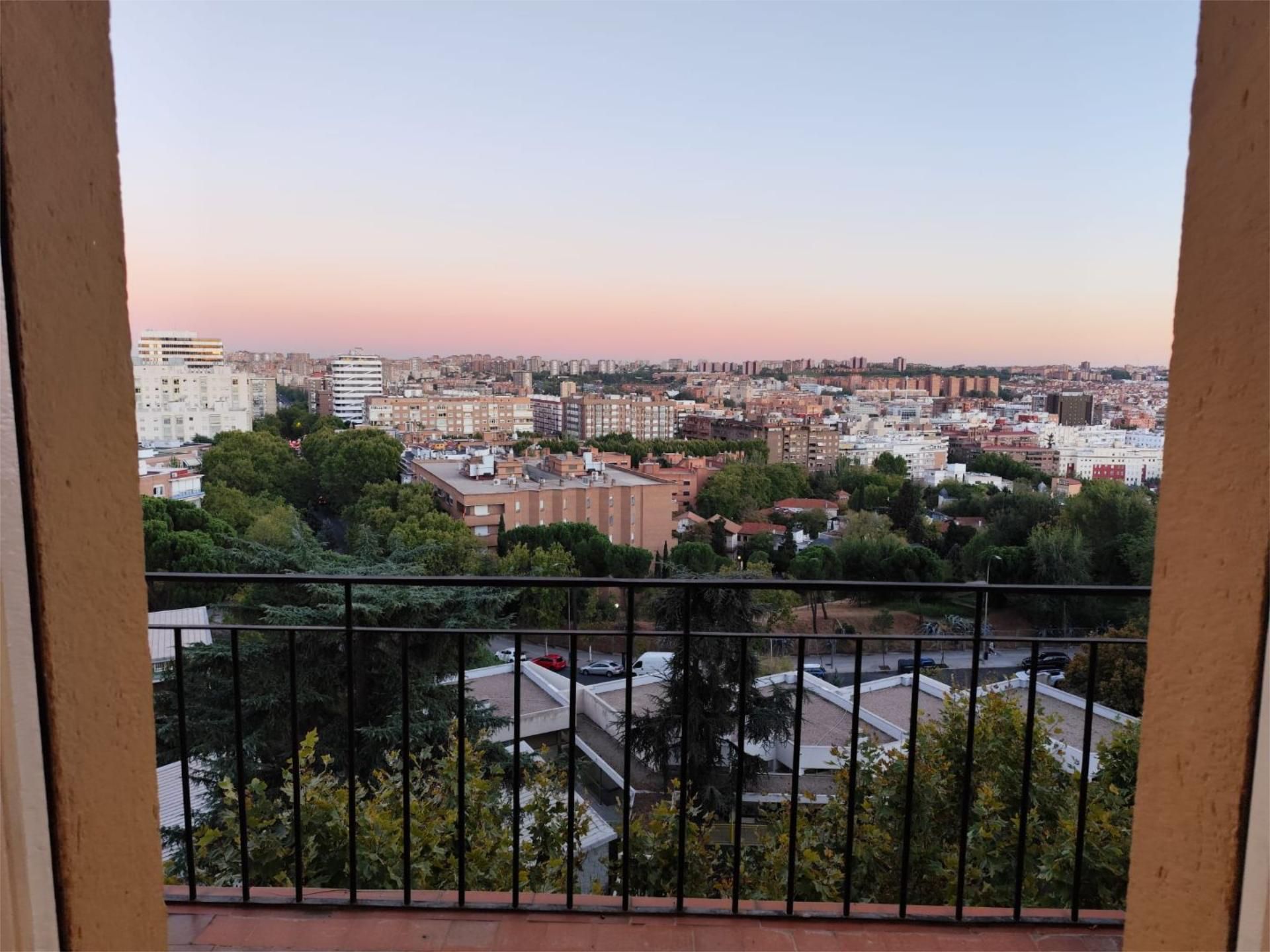 Exterior view of Flat to rent in  Madrid Capital  with Air Conditioner, Heating and Terrace