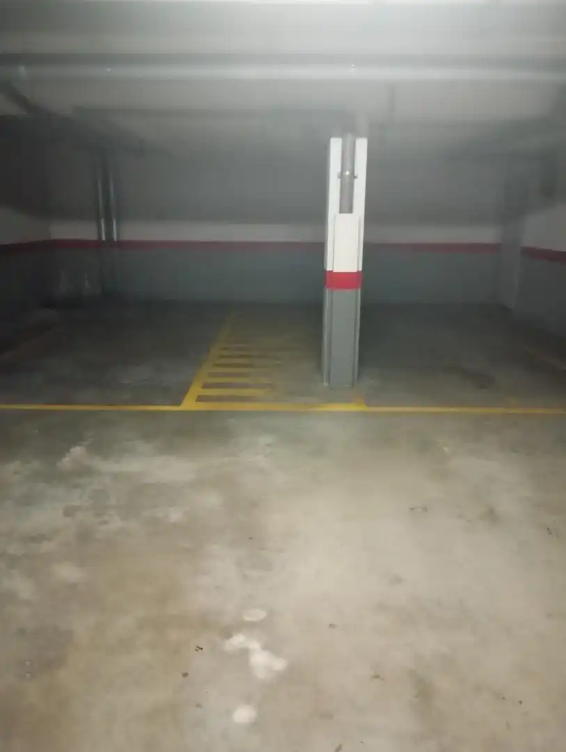 Garatge de lloguer a Calle Dulzaina, 9, Hospital Nuevo Aparcament de Garatge de lloguer en Valladolid
