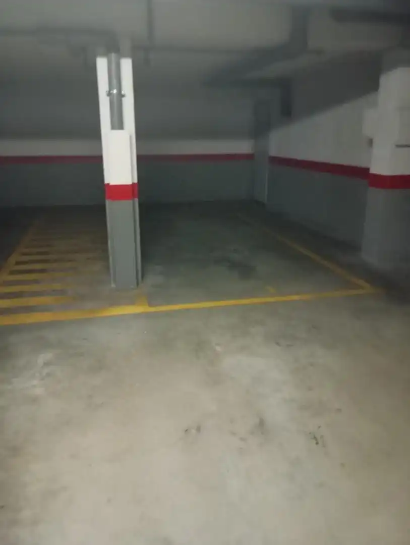 Garatge de lloguer a Calle Dulzaina, 9, Hospital Nuevo Aparcament de Garatge de lloguer en Valladolid
