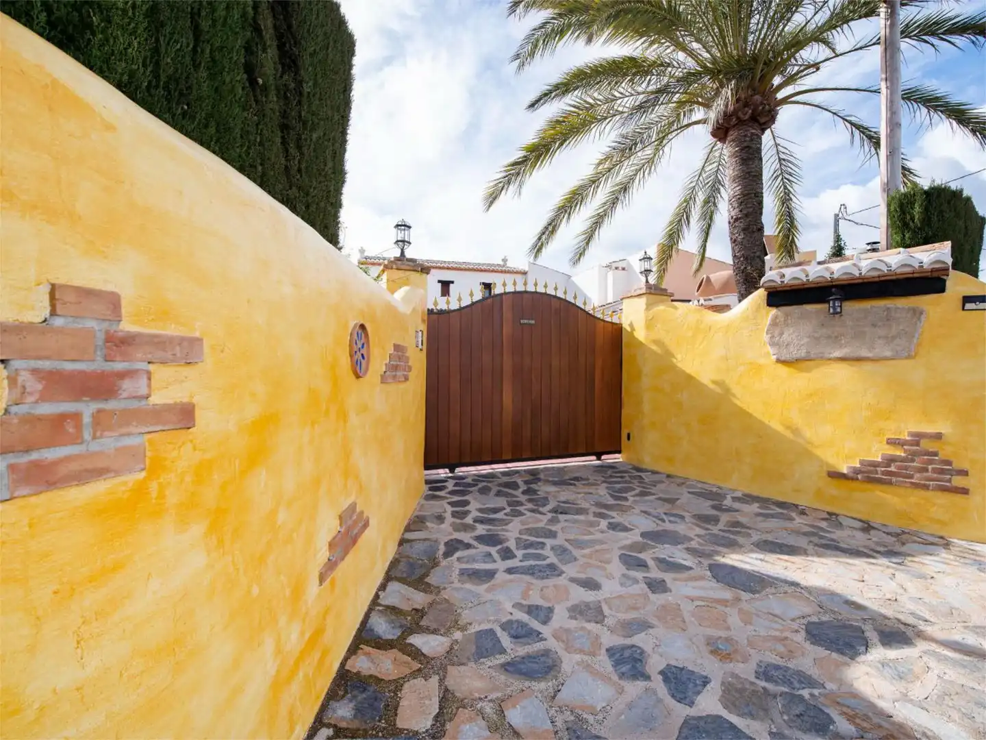 Country homes for sale in Partida Llenes, 41c, Benissa pueblo Country homes for sale in Benissa with Air Conditioner, Terrace and Swimming Pool