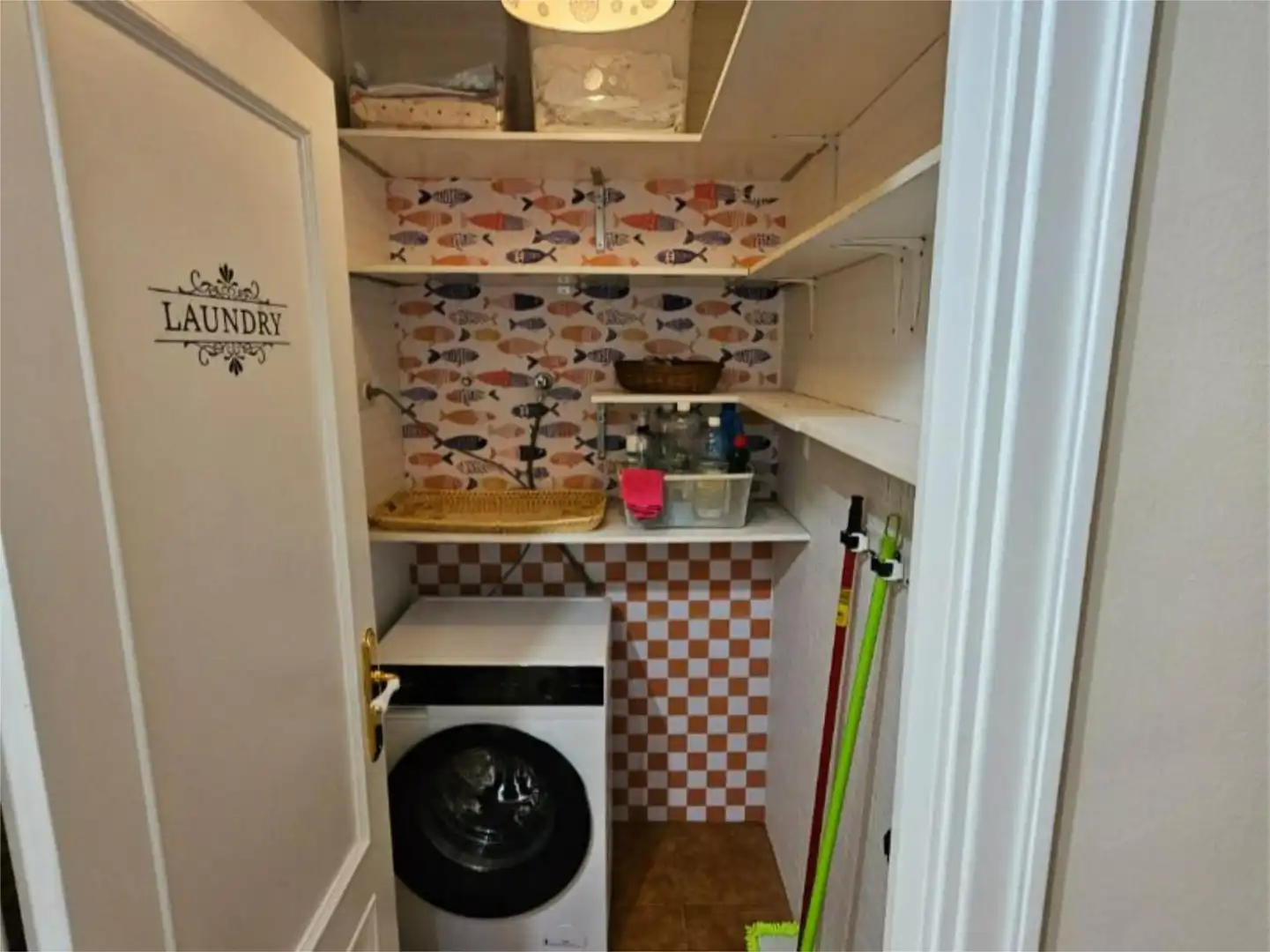Habitación en Calle Saturnino Cachon, 22, Zona Alta Cocina de Casa adosada para compartir en Ponferrada con Calefacción, Parquet y Amueblado