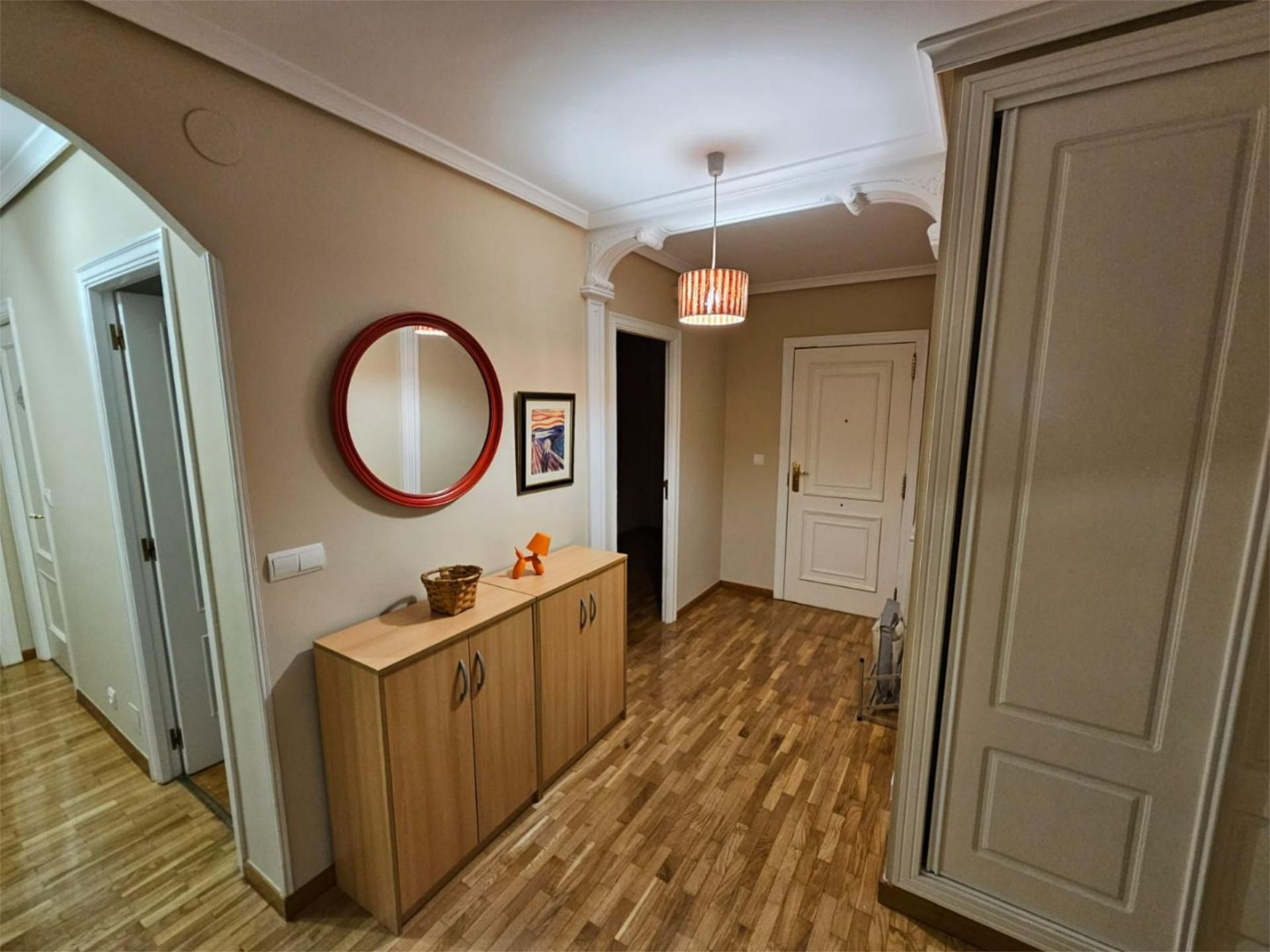 Casa adosada per a compartir en Ponferrada amb Calefacció, Parquet i Moblat