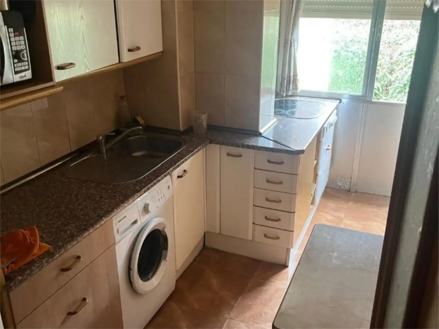 Piso en venta en Calle Galiana, 26, Puerta del Ángel Cocina de Piso en venta en Madrid Capital con Balcón