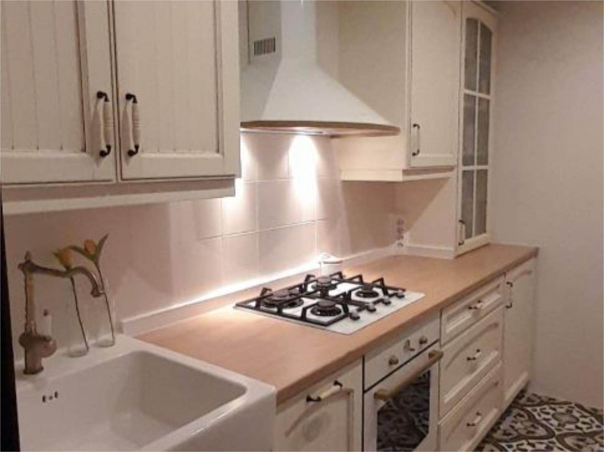 Kitchen of Flat for sale in  Toledo Capital  with Air Conditioner