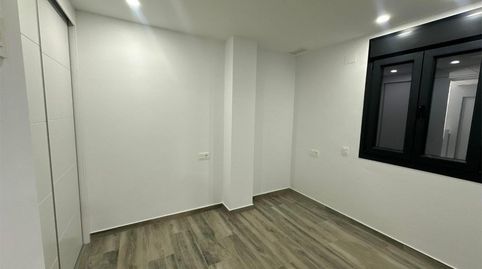 Foto 2 de Piso en venta en Calle Ramón Gallud, 134, Las Piscinas Naturales, Torrevieja